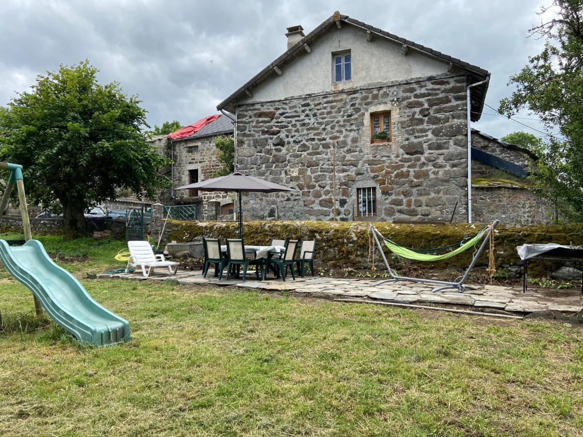 Maison De Famille Au Plateau Du Mezenc Les Vastres Exterior foto