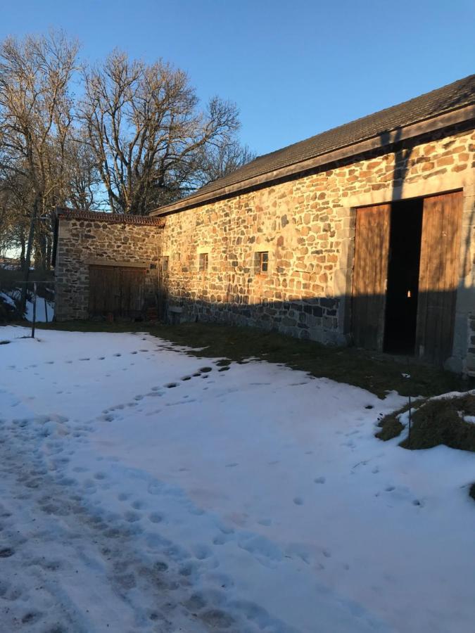 Maison De Famille Au Plateau Du Mezenc Les Vastres Exterior foto