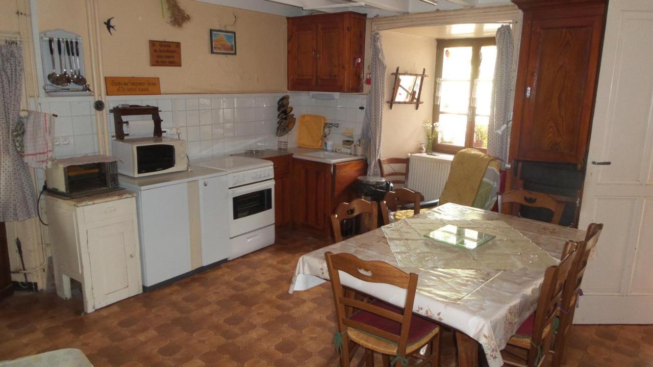 Maison De Famille Au Plateau Du Mezenc Les Vastres Exterior foto